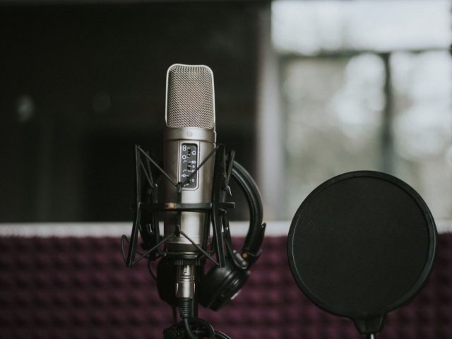 Neumann ou Shure : quel micro pour la voix ?