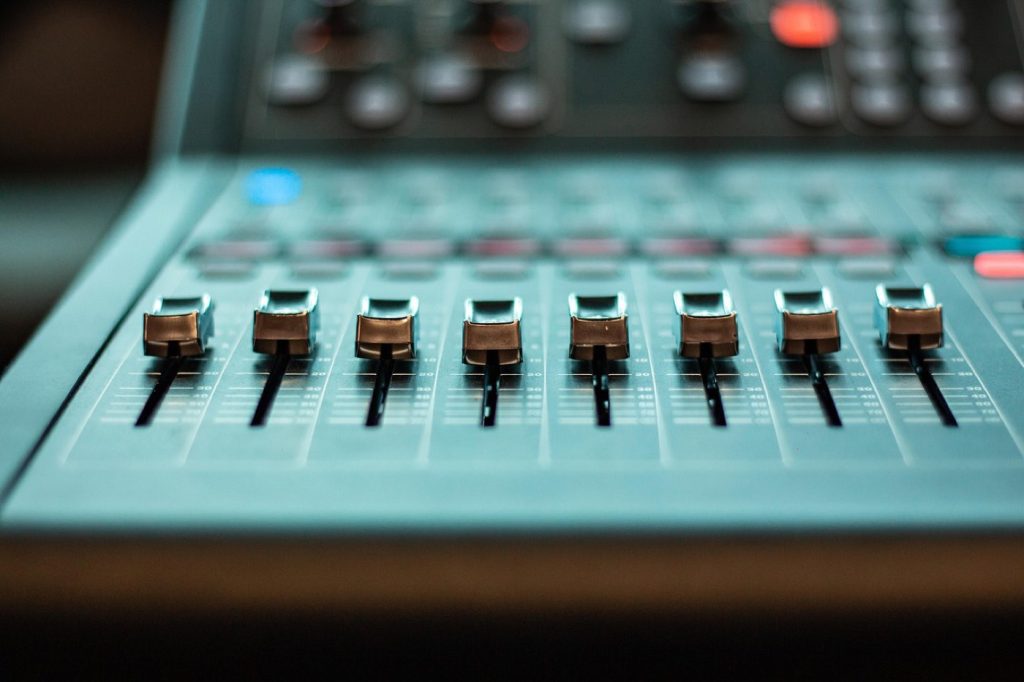 Ozone d’iZotope : avis et utilité pour le mastering