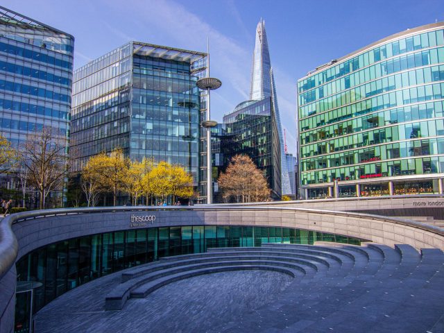 Londres : Comment l’IA redéfinit votre expérience musicale
