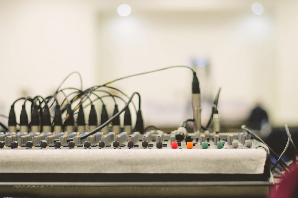 Comparatif : studio mobile vs studio fixe pour enregistrement